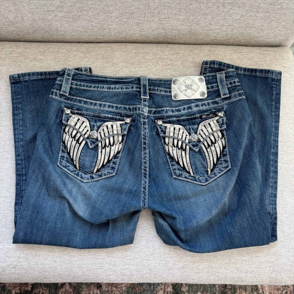 Vintage Miss Me Denim Capri Jeans 32 Angel Wing Embroidered Pockets Y2K Mcbling